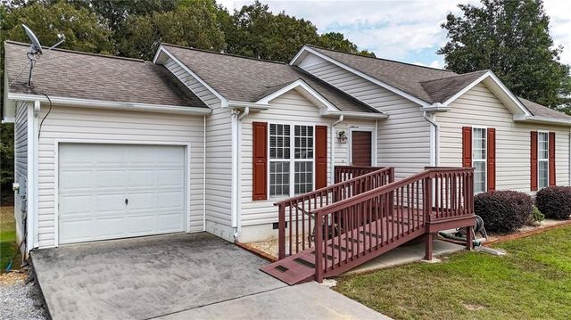 181 Fieldcrest Drive, Calhoun, GA 30701