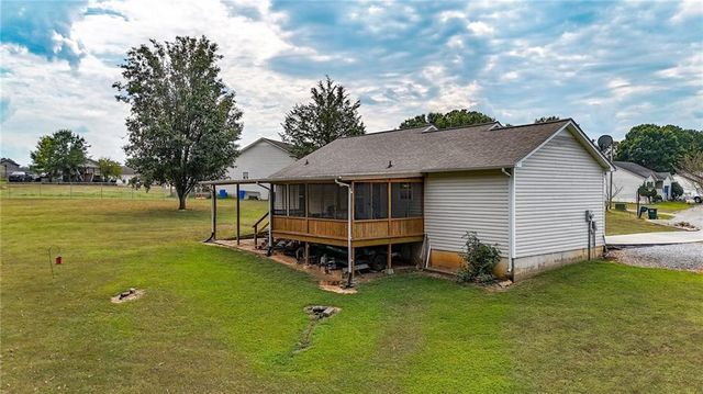 181 Fieldcrest Drive, Calhoun, GA 30701