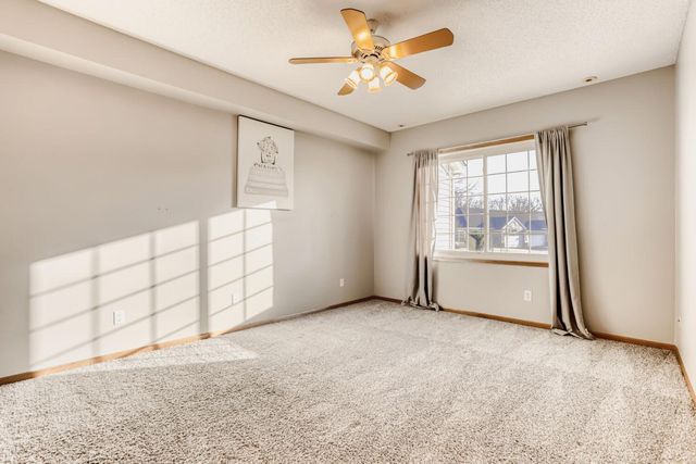 14024 54th Avenue N 3, Plymouth, MN 55446