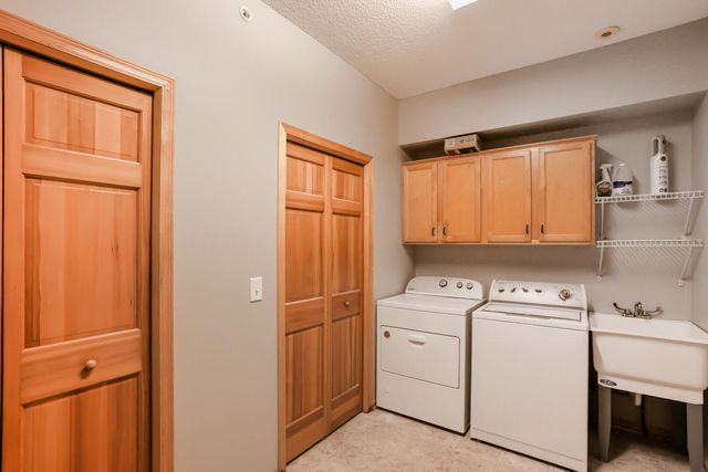 14024 54th Avenue N 3, Plymouth, MN 55446