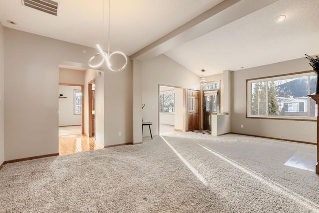 14024 54th Avenue N 3, Plymouth, MN 55446