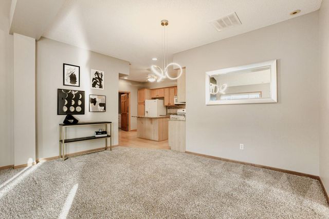 14024 54th Avenue N 3, Plymouth, MN 55446