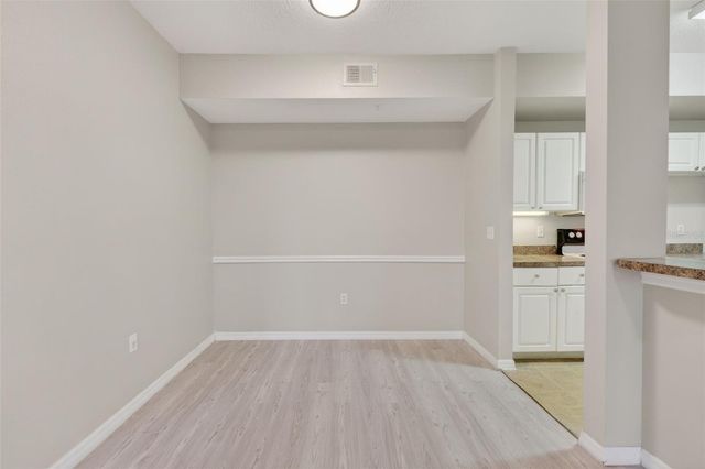 5572 METROWEST BOULEVARD 304, Orlando, FL 32811