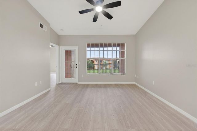 5572 METROWEST BOULEVARD 304, Orlando, FL 32811