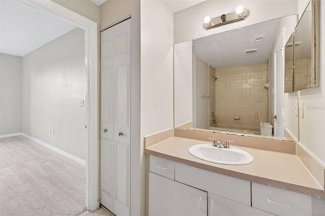 5572 METROWEST BOULEVARD 304, Orlando, FL 32811