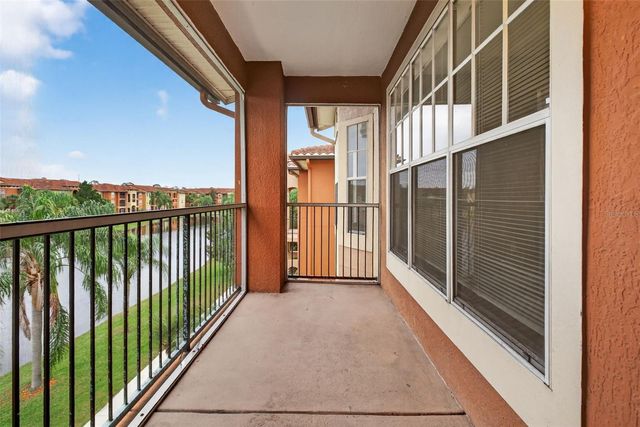 5572 METROWEST BOULEVARD 304, Orlando, FL 32811