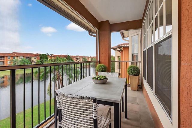 5572 METROWEST BOULEVARD 304, Orlando, FL 32811