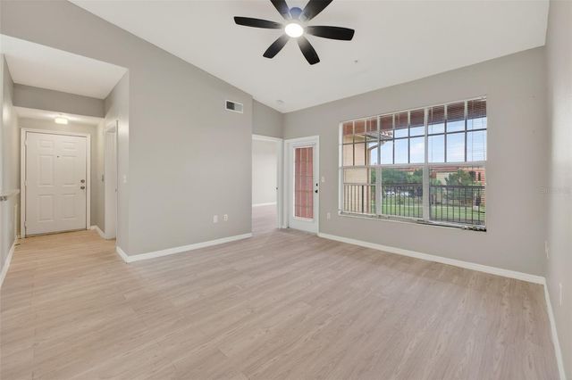 5572 METROWEST BOULEVARD 304, Orlando, FL 32811