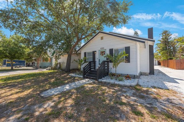 1110 36TH AVENUE N, St Petersburg, FL 33704