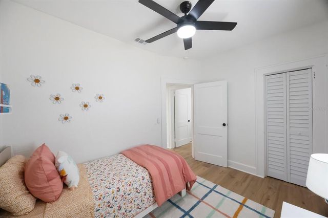 1110 36TH AVENUE N, St Petersburg, FL 33704
