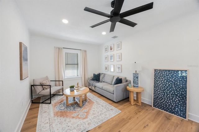 1110 36TH AVENUE N, St Petersburg, FL 33704