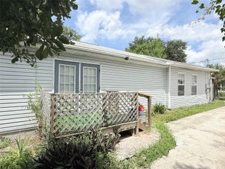 3611 2ND AVENUE S, St Petersburg, FL 33711