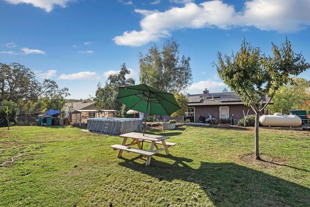 7505 Baldwin St, Valley Springs, CA 95252