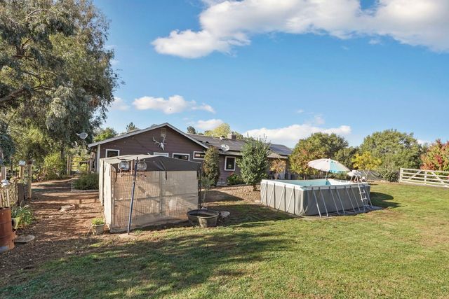 7505 Baldwin St, Valley Springs, CA 95252