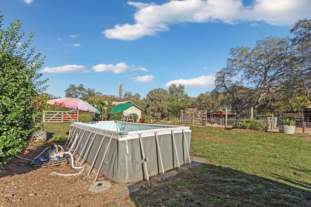 7505 Baldwin St, Valley Springs, CA 95252