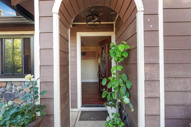 7505 Baldwin St, Valley Springs, CA 95252