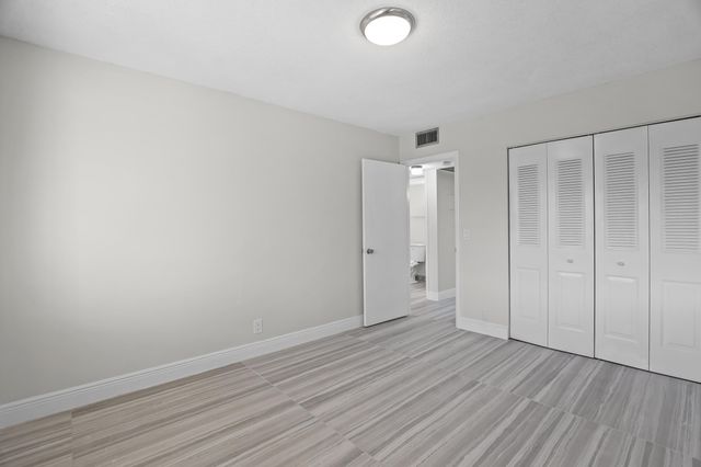 148 Hastings I, West Palm Beach, FL 33417