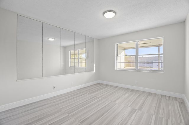 148 Hastings I, West Palm Beach, FL 33417