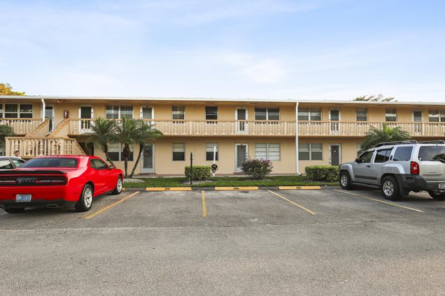 148 Hastings I, West Palm Beach, FL 33417
