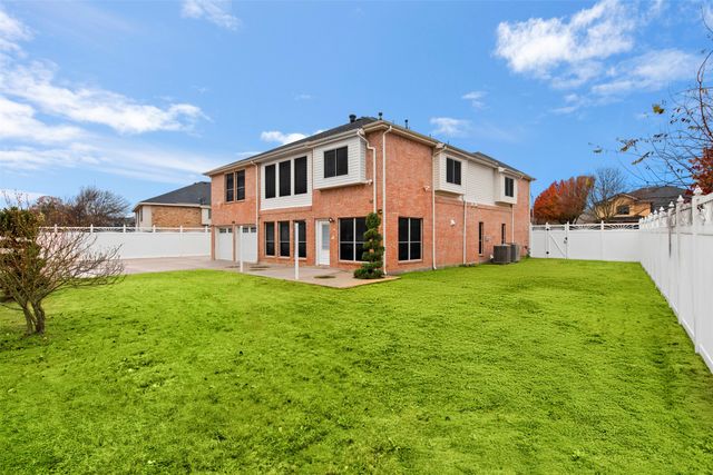 808 Sabona Drive, Desoto, TX 75115