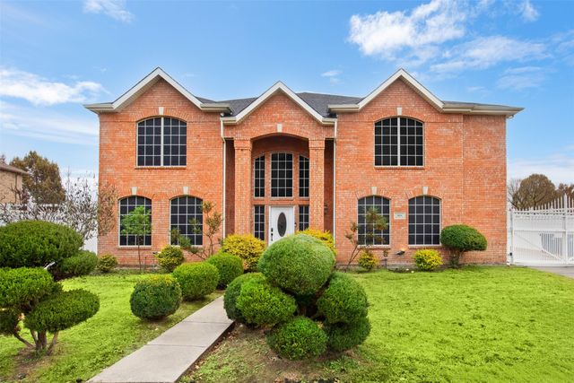 808 Sabona Drive, Desoto, TX 75115