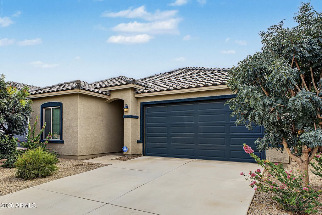18404 N ACACIA Avenue, Maricopa, AZ 85138 — photo 2