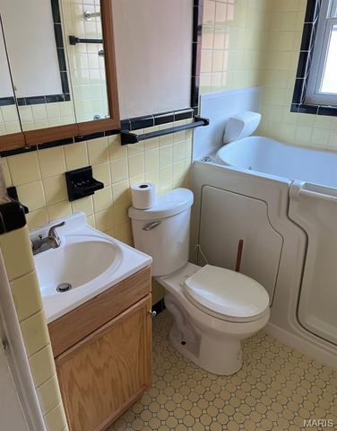 7034 Corbitt Avenue, St Louis, MO 63130