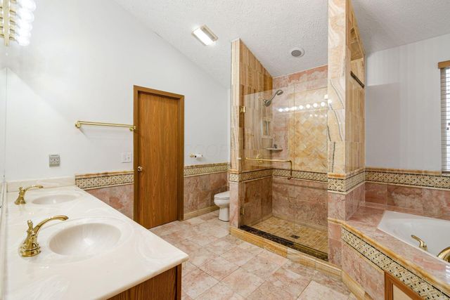 7734 Henry David Court, Dublin, OH 43016