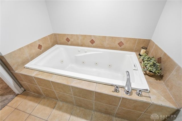 4058 Meadowsweet Drive, Dayton, OH 45424