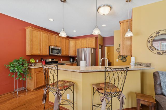 9514 Roosevelt Drive, Chanhassen, MN 55317