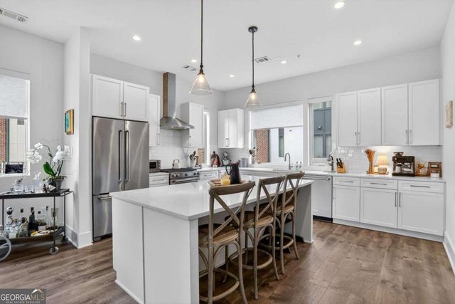 1214 Chelsea Circle, Atlanta, GA 30318