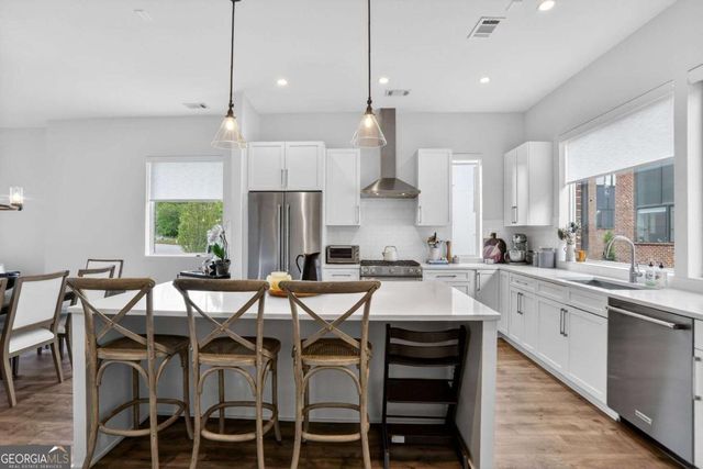 1214 Chelsea Circle, Atlanta, GA 30318