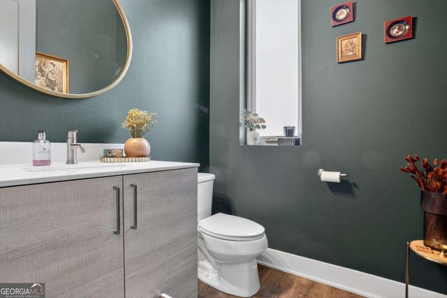 1214 Chelsea Circle, Atlanta, GA 30318