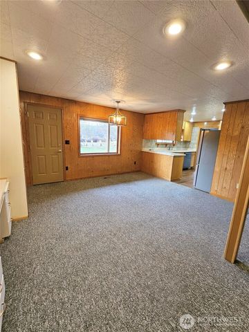 319 Oak Street, Omak, WA 98841