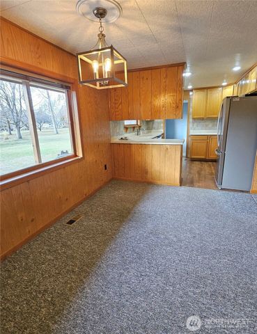 319 Oak Street, Omak, WA 98841