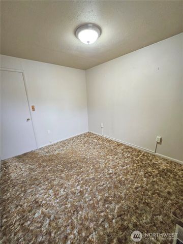 319 Oak Street, Omak, WA 98841