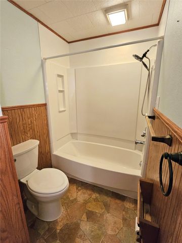 319 Oak Street, Omak, WA 98841