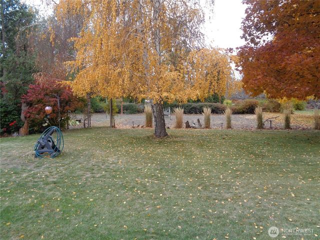 319 Oak Street, Omak, WA 98841