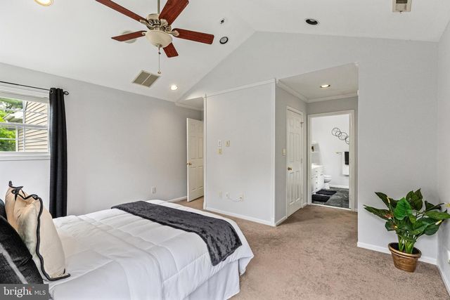 20 CAMBRIDGE CT, Princeton, NJ 08540