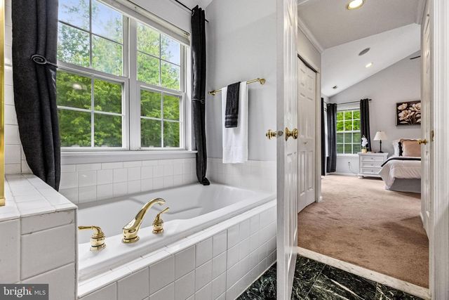 20 CAMBRIDGE CT, Princeton, NJ 08540