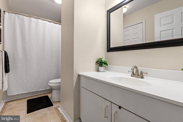 20 CAMBRIDGE CT, Princeton, NJ 08540