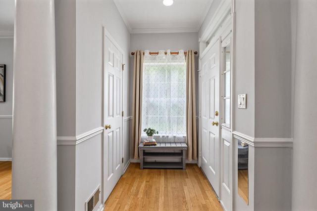 20 CAMBRIDGE CT, Princeton, NJ 08540