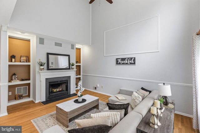 20 CAMBRIDGE CT, Princeton, NJ 08540