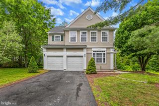20 CAMBRIDGE CT, Princeton, NJ 08540