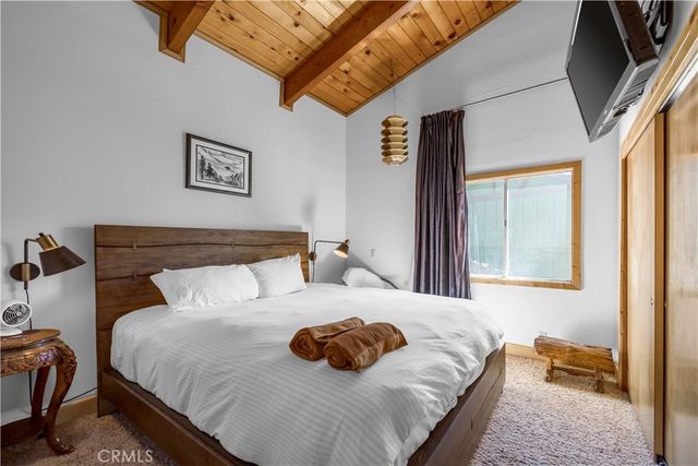 39563 Raccoon Drive, Fawnskin, CA 92333