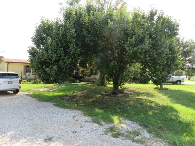 109 King Road, Hackberry, TX 75036