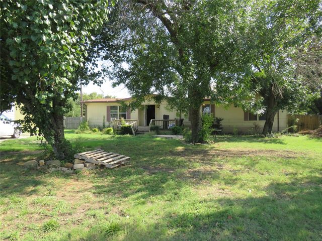 109 King Road, Hackberry, TX 75036