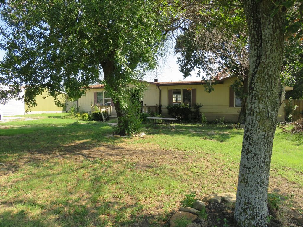 109 King Road, Hackberry, TX 75036