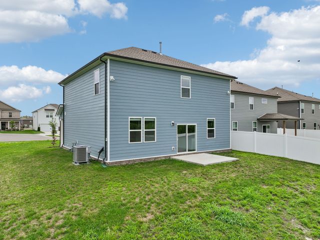 515 Forsberg Ct, Lebanon, TN 37087