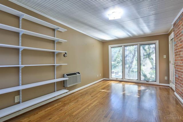 55 Forest Avenue, Wyoming, OH 45215